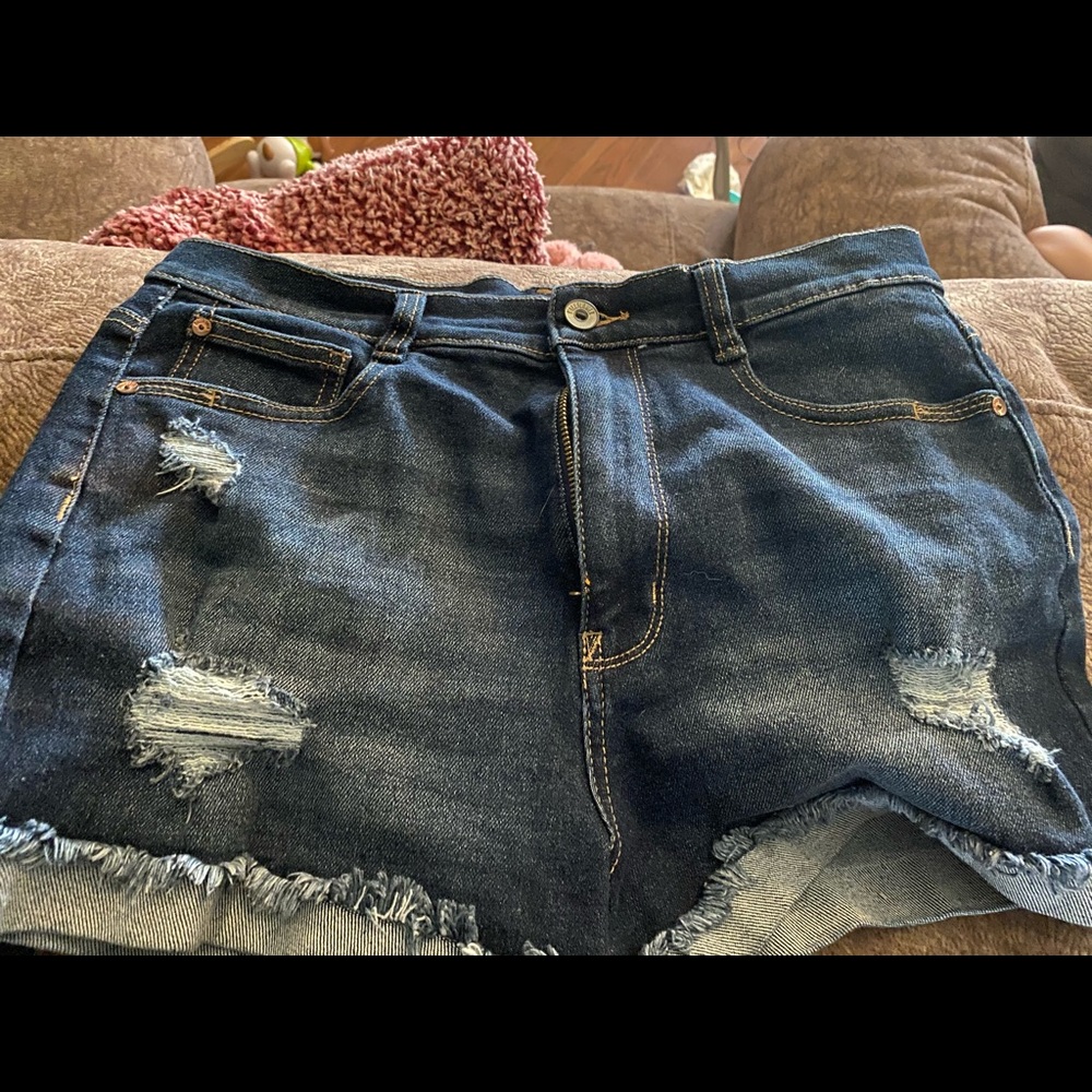 Distressed shorts